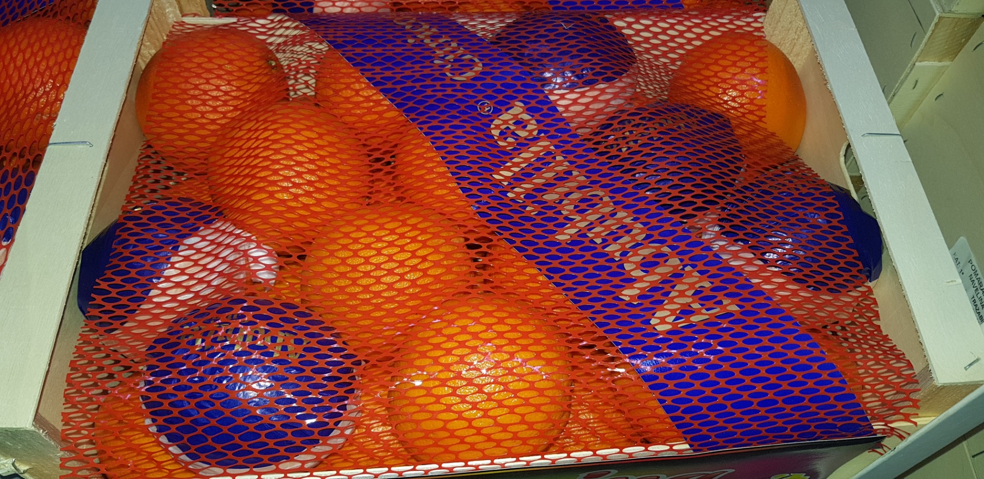 Sprzedam Pomarańcza Es cal 1/24 do 1/28 cal towar w opakowaniu drewnianym po 9,5 kg clasa 1 ilość 5 ton