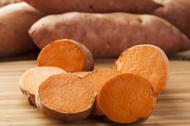 Ziemniaki dostarczają żelazo i niacynę oraz mają niską zawartość sodu i cholesterolu