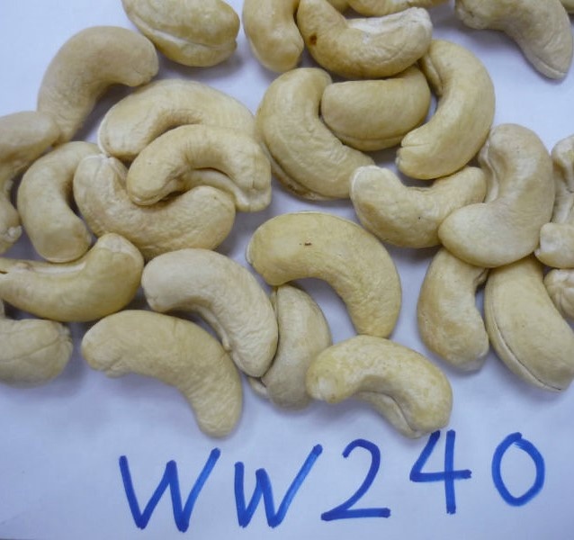 Specyfikacja orzechów nerkowca: Nazwa produktu: Orzechy nerkowca Klasa: W450, W240, W320, LP, SP, BB Rodzaj orzechów nerkowca: Surowe orzechy nerkowca, prażone