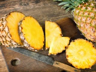 Vietnamese Pineapples Pineapples are tropical fruit that are rich