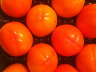 Hiszpański producent sprzedaje persimmons w Polsce, na Ukrainie, w