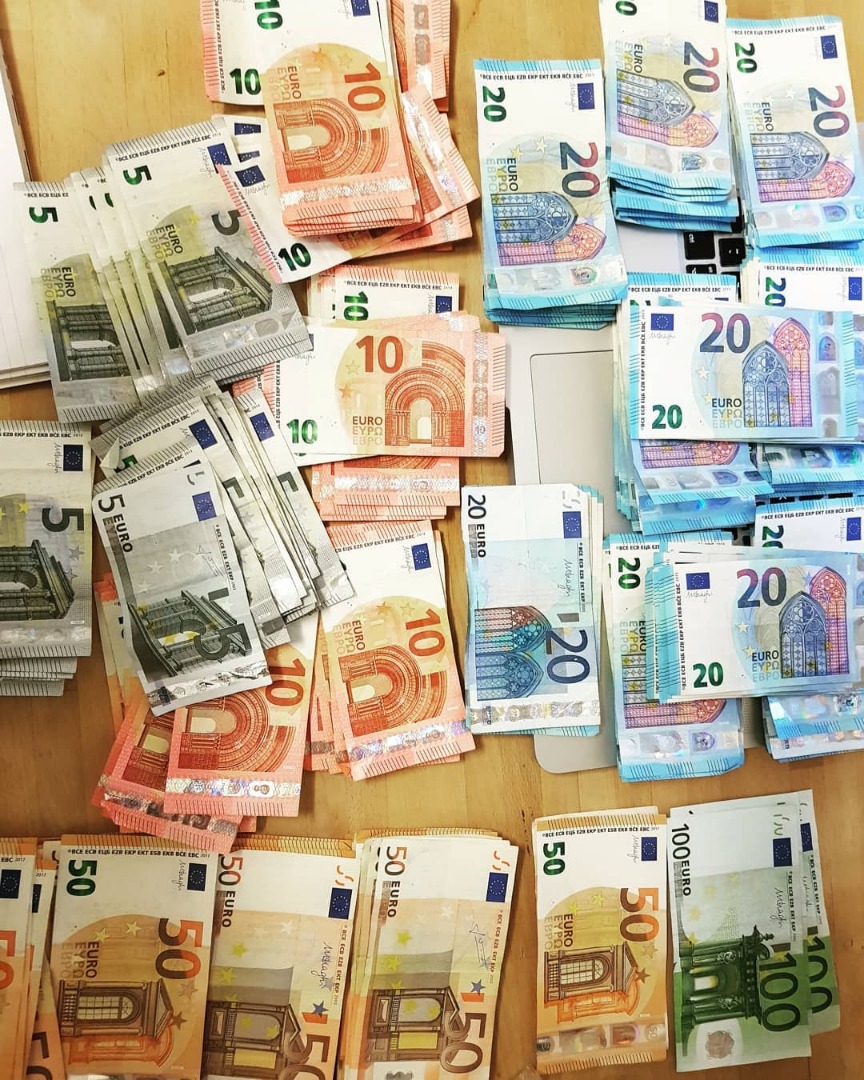 KUP WYSOKIEJ JAKOŚCI, NIEWYKRYWALNE I 100% JAKOŚCI WALUTY PODROBNE ( ) ORAZ PASSPROT, ID, DL I WIZĘ EURO, DOLARY I FUNTY ORAZ NOWE DOKUMENTY, TAKIE JAK