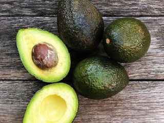 Ten naturalnie bogaty w składniki odżywcze owoc dostarcza prawie