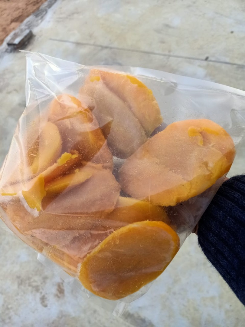 Sprzedam bardzo słodkie soczyste mango,obrane, bez skórki, bez włókien, mrożone, gotowe do transportu