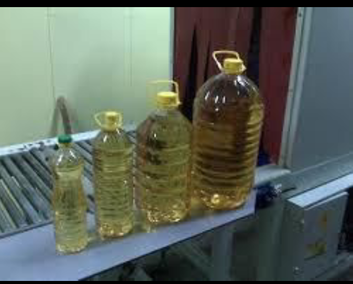 RBD Palm Oil Standard Specifications Colour (5 ¼” Lovibond Cell) 3.0 R Max Moisture & Impurities (%) 0.10 Max Iodine Value (Wijs Method) 50.0 Min Cloud Point