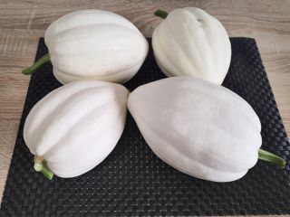 Sprzedam dynie żołędziowe z własnej uprawy ekologicznej w Sigmaringen.