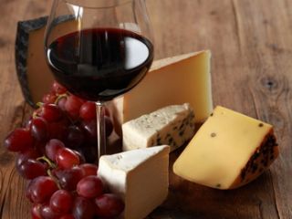 Producent wina sprzedał w dużych ilościach 6 ton wina