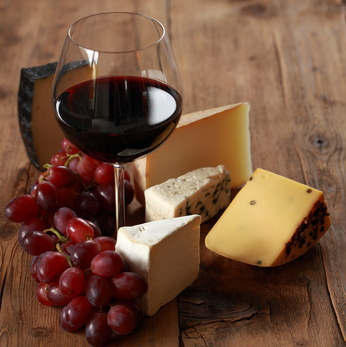 Producent wina sprzedał w dużych ilościach 6 ton wina różowego produkcji 2021!