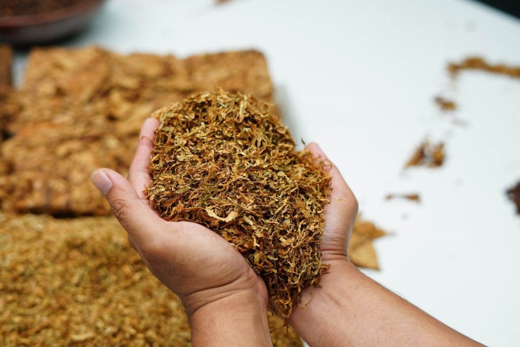 1kg 65 Powyżej 5 kg kilo gratis Tytoń Virginia Tytoń Golden Virginia jest to tytoń papierosowy zaliczany do grupy tytoni o słabej mocy