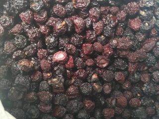 Sprzedam czereśnię suszoną z pestką z Mołdawii. Ilość -