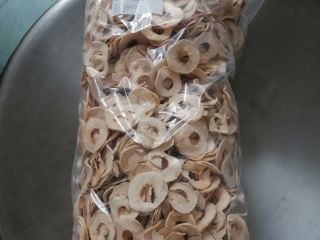 Poszukuje producenta suszonych jabłek