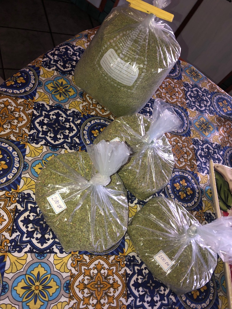 Pozostało 1200 kg organicznego oregano bez łupin