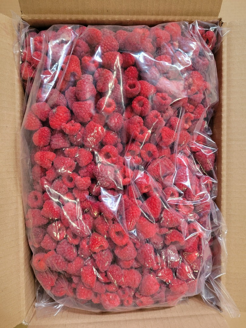 Sprzedam maliny mrożone 95/5 %, karton 10 kg (4 x 2,5 kg)