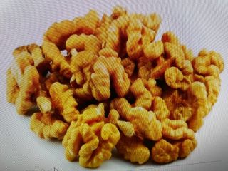 Sprzedam orzechy włoskie jasne z Ukrainy. Cena połówek 4,8