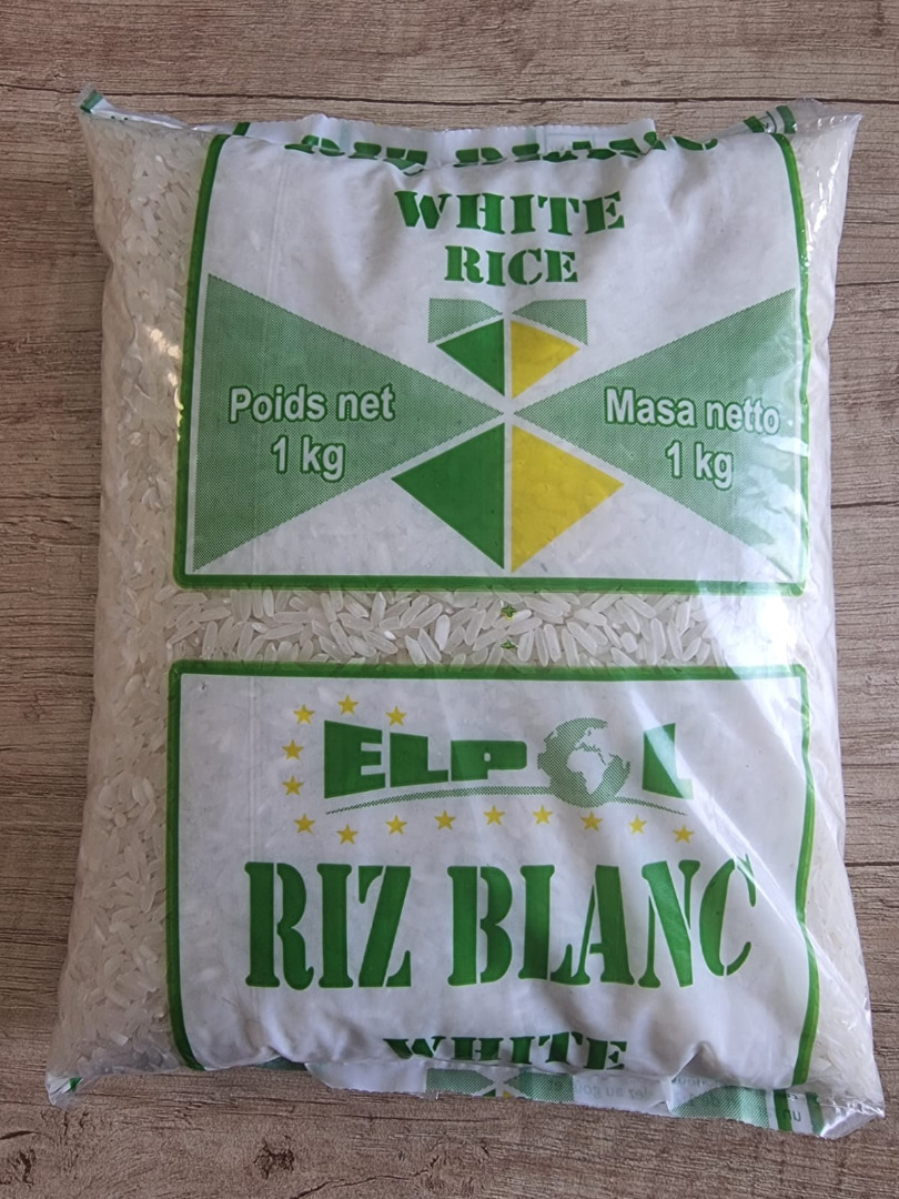 Ryż konsumpcyjny pakowany w woreczek 1kg Ważność 03.2025 Cena FCA Osina Mała 98-358 Kiełczygłów Rice in 1 kg bags Expiry date: 03.2025 Price FCA Osina Mała
