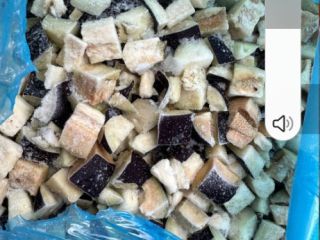 Bakłażan mrożony kostka 20x20 Sprzedam cena do uzgodnienia