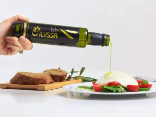 Oliwa z oliwek z pierwszego tłoczenia ekstra tłoczona według