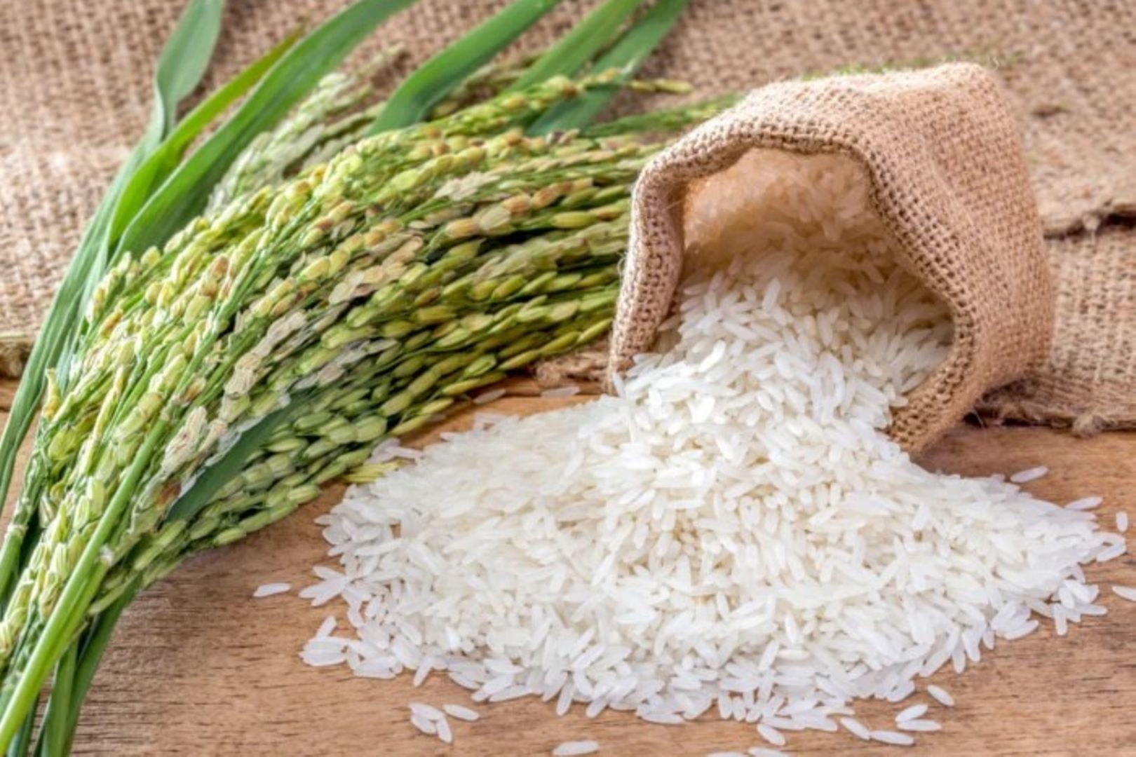 Rozkoszuj się najwyższą jakością tanzańskiego ryżu, cenionego za naturalny aromat, miękką konsystencję i wyjątkowy smak