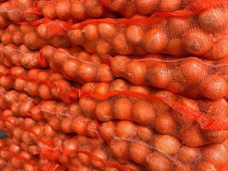 Sprzedamy cebulę żółtą, wysortowaną kaliber 50/70. Opakowanie do big