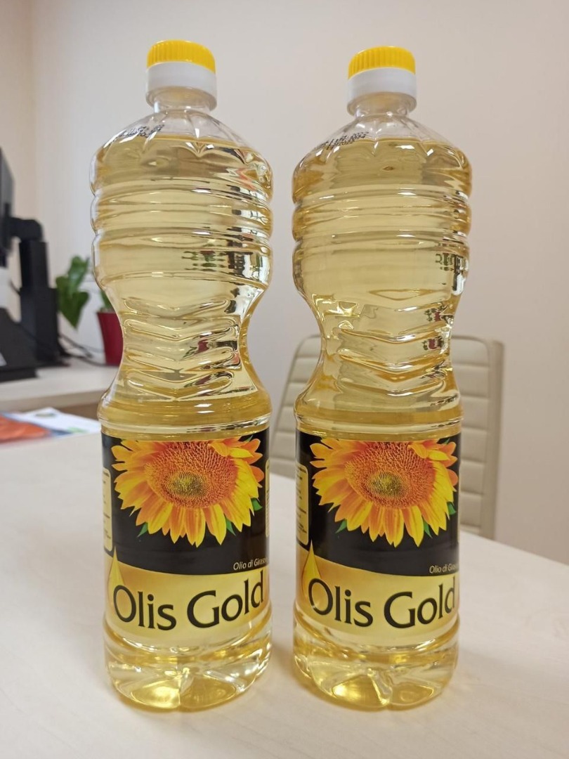 Sprzedajemy olej słonecznikowy rafinowany - 100% czystości Jesteśmy producentem produktów rolnych