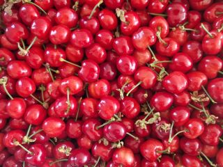 W;; FIA GOGOT FRUIT;; ZNAJDZIESZ NAJŚWIEŻSZE OWOCE SEZONOWE, NAJWYŻSZEJ